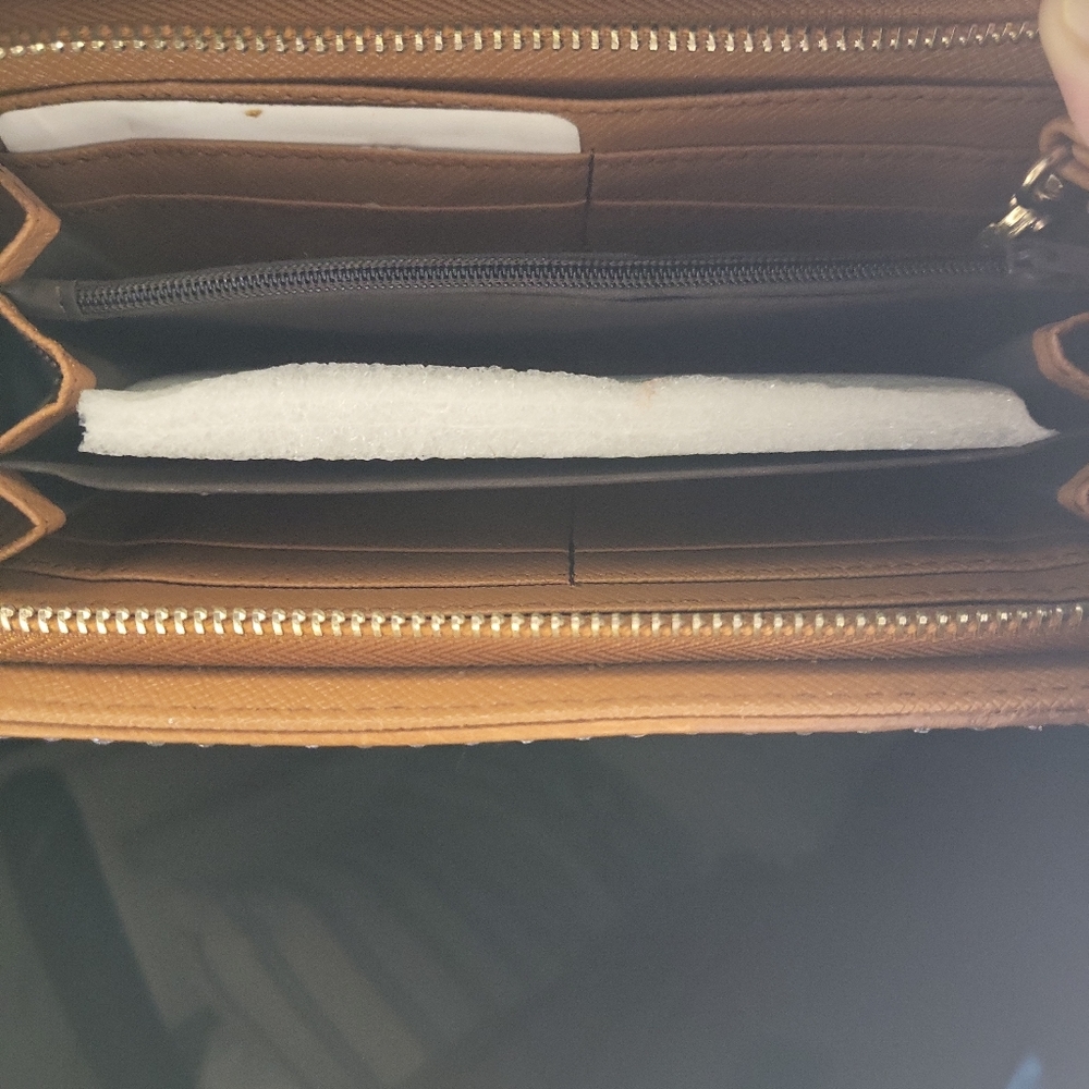 Custom Leather Long Wallets - Picture 5 of 6
